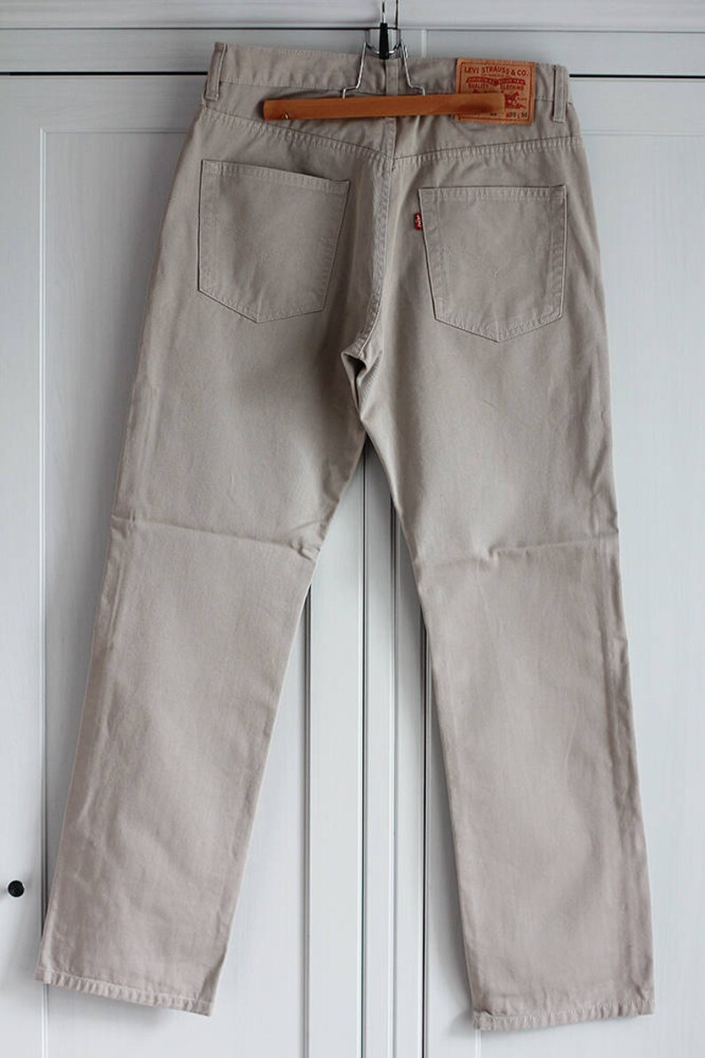 levis beige