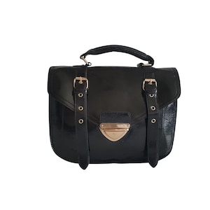 Bolso vintage de piel negra con asa superior estilo retro para mujer de Warehouse
