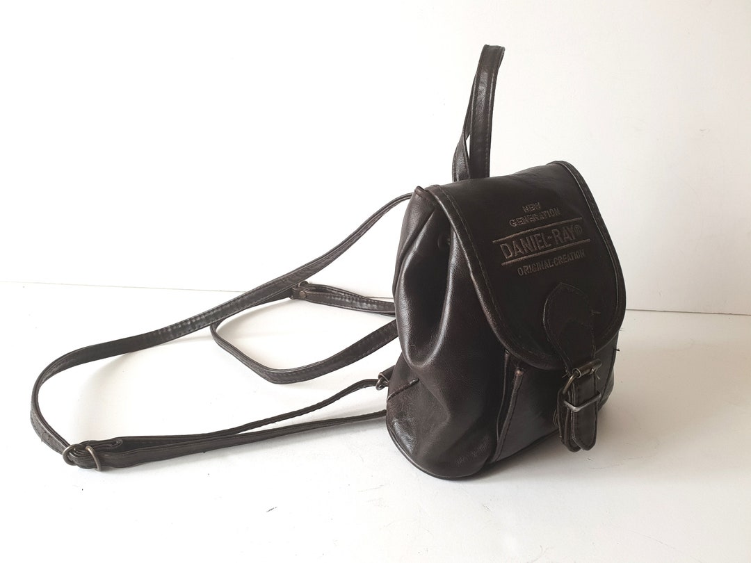 ミュージシャン RAD MARKET MINI LEATHER BACKPACK ✳️SOLD✳️ Vintage Roots Leather Mini Backpack Genuine