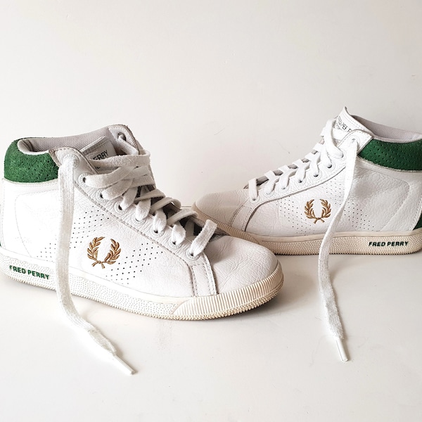 Vintage Fred Perry Sneakers Oldschool Hip Hop Street Style 1990s High Fit Women Model Size US 5 / UK 4  / EU 37