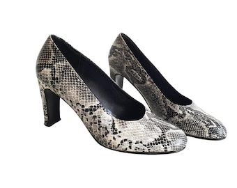 Vintage Isadora leren pumps met slangenprint: 39 EUR