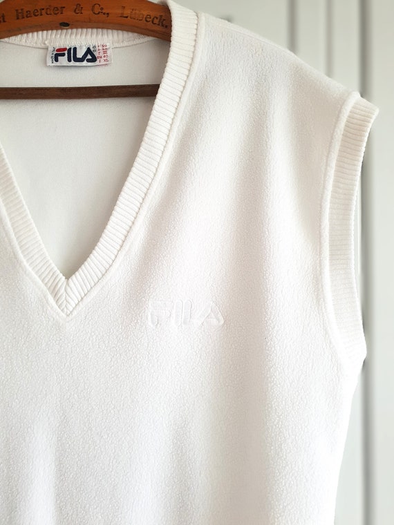 90s  Fila Fleece Vest White Top Sleeveles  Size D… - image 2