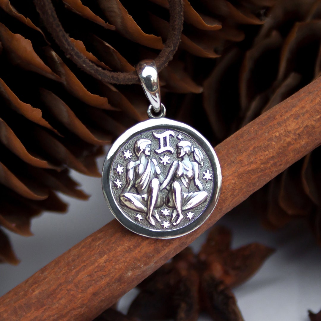 [RU SHUO X LOW CLASSIC] / ☆ GEMINI NECKLACE 2 / SILVER V-376774802_0_565.jpg?pristine