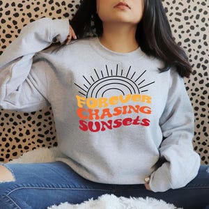 Forever Chasing Sunsets Svg - Retro Summer Svg - Tropical Png - Beach Svg-Summer Shirt Svg - Sunset Svg - Cricut Cut File - Digital Download