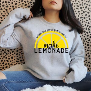 Paquete SVG de citas de limón: Cuando la vida te da limones, cita divertida de limón, haz limonada de fresa SVG, sublimación de verano