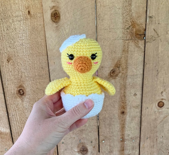 Crochet Chick Pattern - Instant Download - Amigurumi Chick Pattern