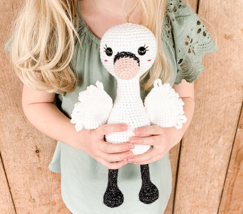 Crochet Swan Pattern Instant Download Amigurumi Pattern image 1