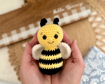 Crochet Mini Bee Pattern - Instant Download - PDF Pattern - Amigurumi Mini Bumble Bee Pattern