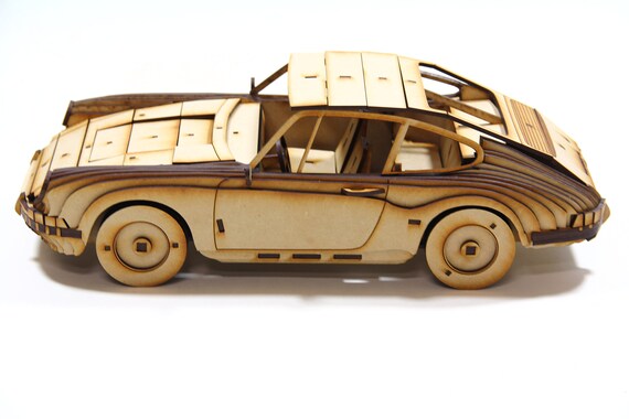 PUZZLE VOITURE DE COURSE 3D EN BOIS