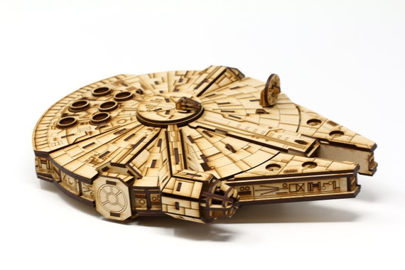 Puzzle en bois 3D Puzzle 3D du vaisseau spatial M Falcon Puzzle en