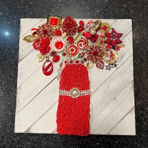 Vintage jewelry art framed vintage jewelry art pictures framed jewelry art Valentine&#39;s bouquet jewelry art flowers framed flower picture
