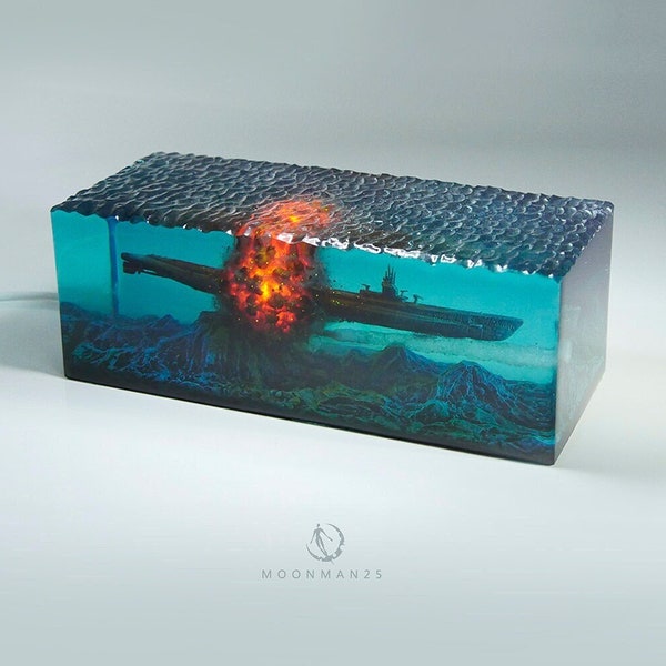 resin sculpture unique Explosion decoration Warship submarine military For him man's Boy's gift model Ocean underwater miniature Diorama
