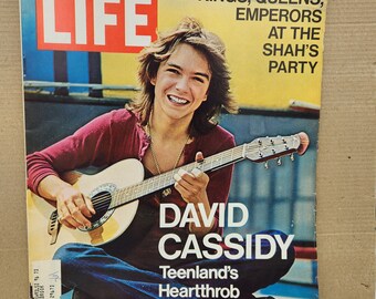 Vintage LIFE Magazine October 29, 1971 / Kings, Queens, Emperors at the Shah's Party / David Cassidy Teenland's Heartthrob
