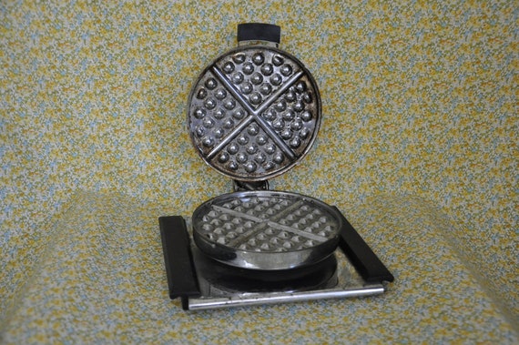 vintage waffle iron