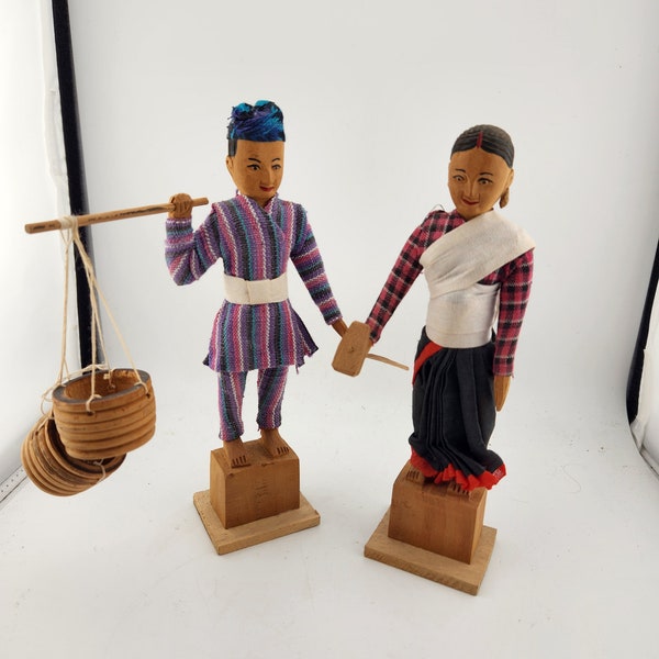 Vintage Set of 2 Wooden Nepal Farmer Dolls representing the Jyapu, the indigenous people of Kathmandu Valley / 8"