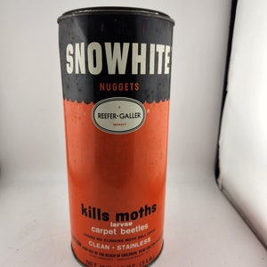 Vintage 1960&#39;s EMPTY Tin Can from Snowhite Nuggets a Reefer Galler Product - Kills moths.  Dents and some rust, great collector item or prop