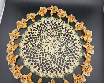 Vintage Decorative Doily Beige with Green and Yellow Accents - Flower like open edge border - Diameter 11.5"