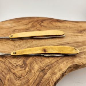 Antique Collectible Set of 2 Holders for Straight Safety Razor - Patent Pending May 28, 1907 - condition AS IS - Bakelite Handle