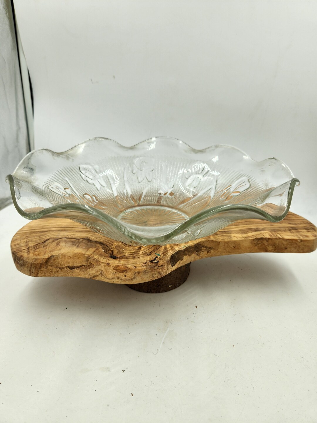 Vintage Round Glass Serving Bowl 11 Diameter With Scalloped Edge Etsy