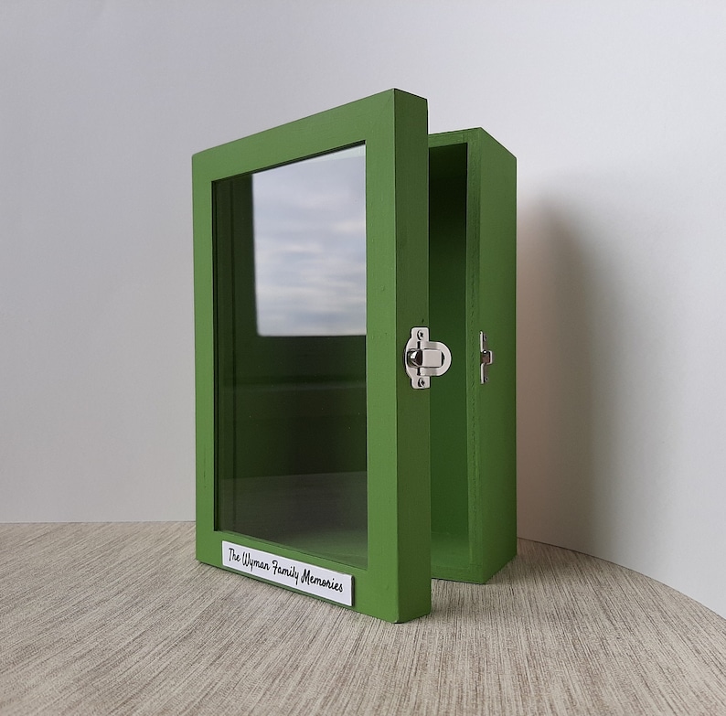 Vitrine Shadow Box, boîte à souvenirs de mariage, cadeau de remise des diplômes pour elle, cadre personnalisé, cadeau maman de sa fille, souvenirs de famille, appartement image 4