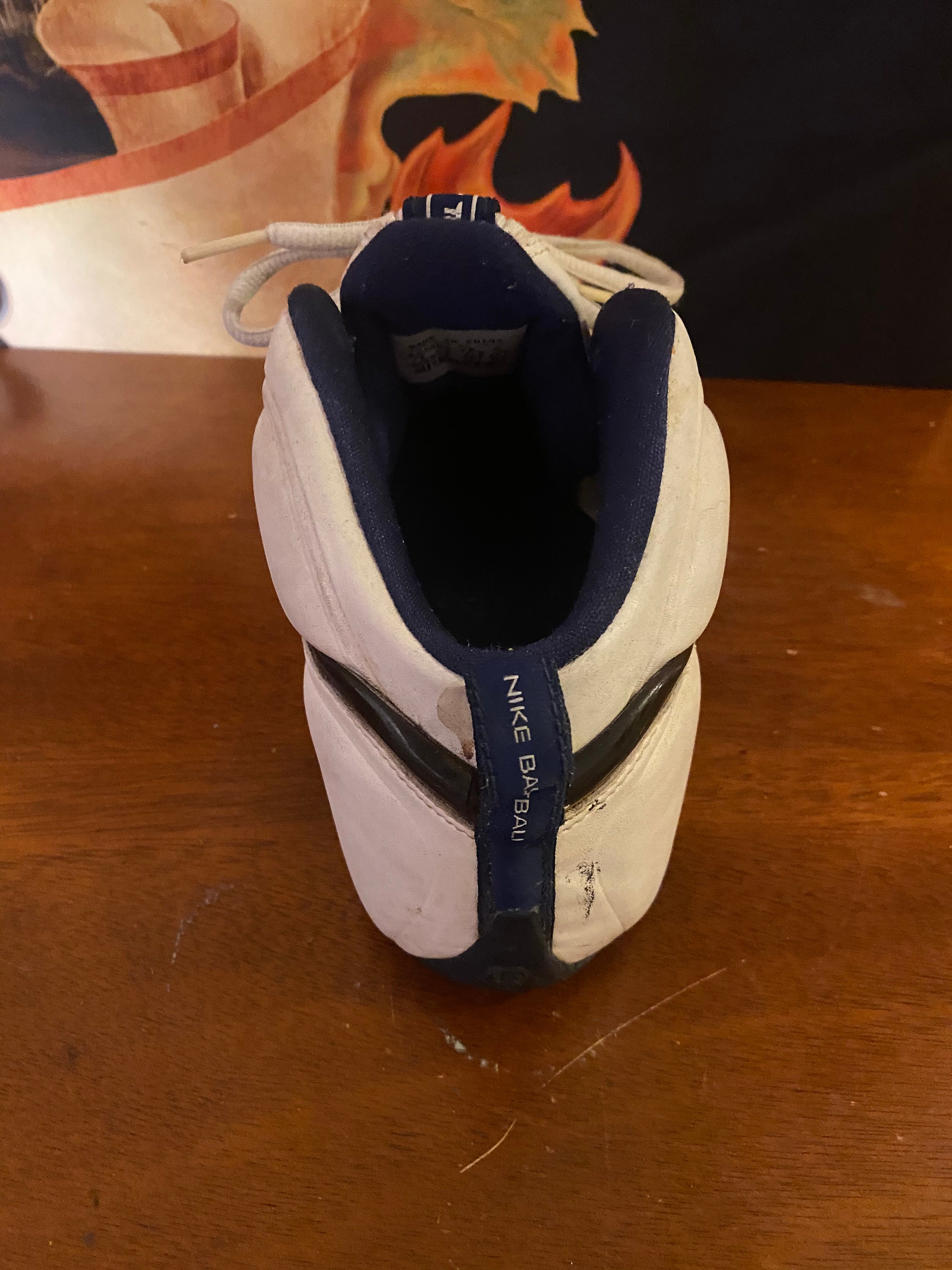 Vintage Mens 2002 Nike Shox White Blue Shoes 306659-141 Size 