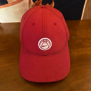 Vintage Nike Swoosh Basketball NBA Red & White Fitted Hat Cap size 7.5