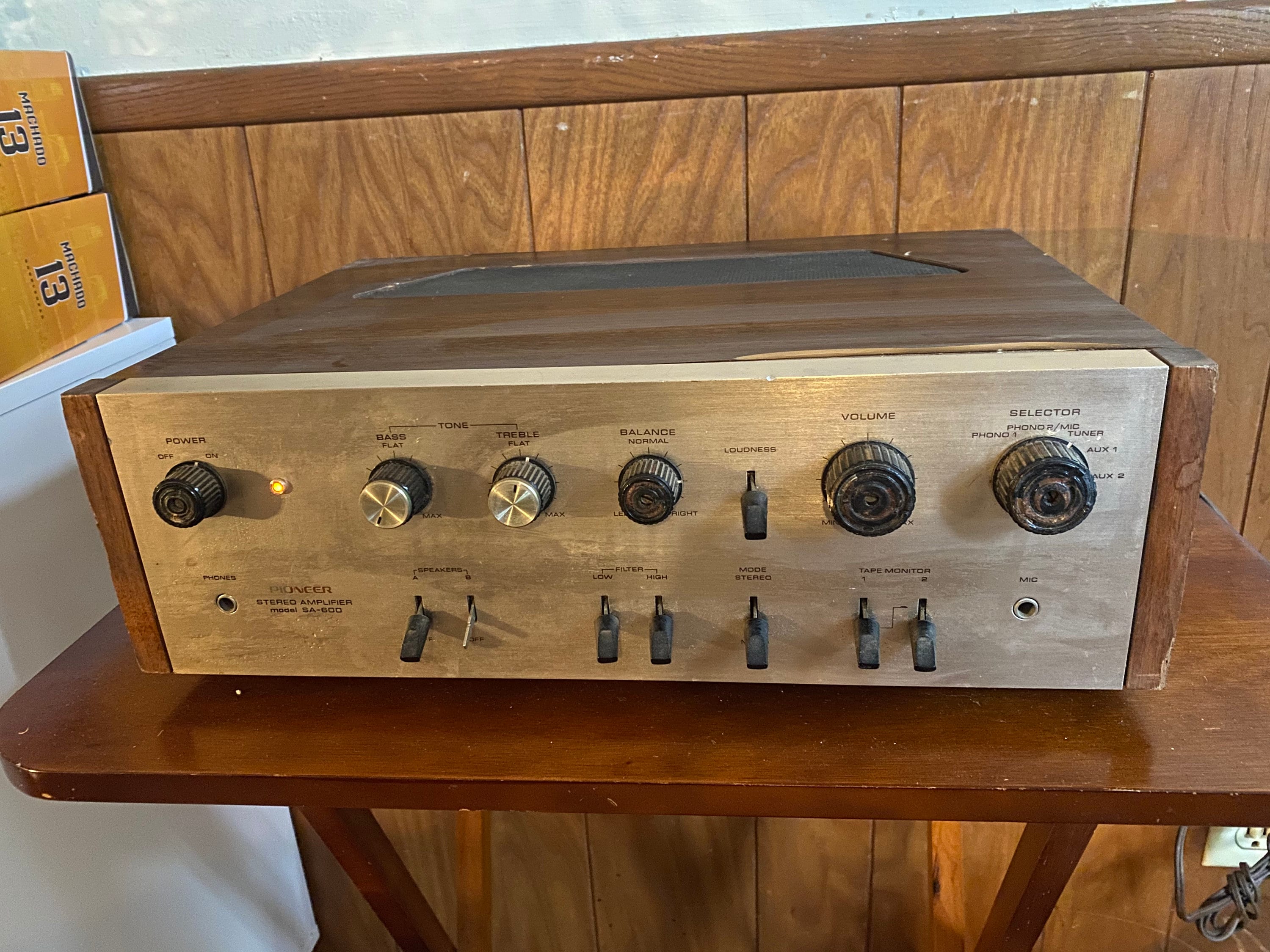 Pioneer SA-600 Vintage Solid State Stereo Integrated Pioneer SA-600 Vintage Solid State Stereo Integrated