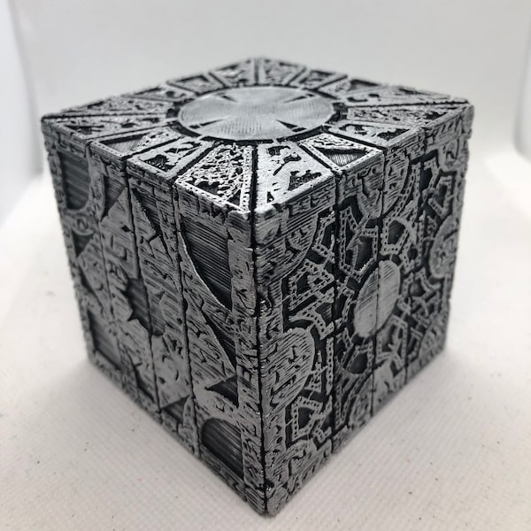 GEMALTE Hellraiser inspirierte PLA Puzzle Box Lament Konfiguration (schwarz mit silbernem Rub)