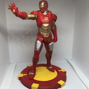 Statue peinte inspirée d'Iron Man, PLA