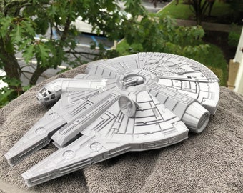 Star Wars Inspired Millenium Falcon PLA Model