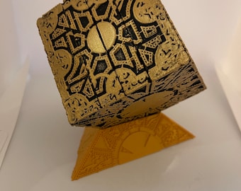 Hellraiser Inspired Lament Configuration cube *With NEW Lament Pattern Stand** Made of PLA,comes with stand