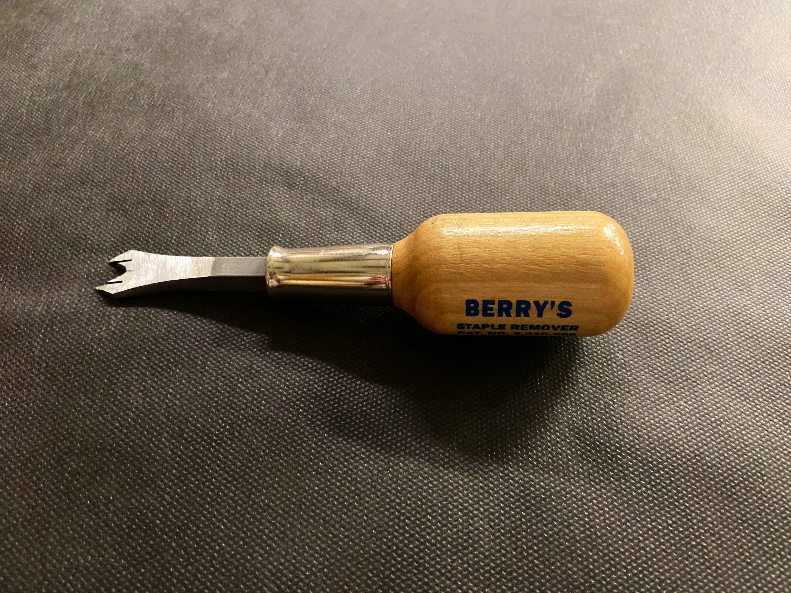 Berry's Staple Remover Puller Tool Upholstery Supplies