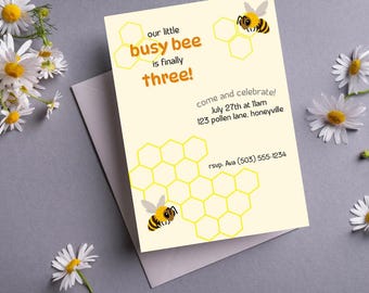 Inbjudan till födelsedag med Busy Bee – redigerbar mall