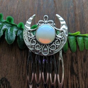 Moon Haircomb - Goddess Haircomb - Moon Hair Jewelry - Witchy Haircomb - Witchy Gift - Handfasting Hair Comb