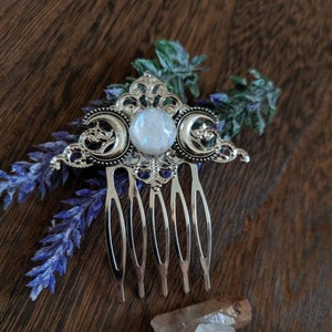 Goddess Hair Comb - Triple Moon Hair Jewelry - Handfasting Hair Comb - Moon Hair Pin - Moon Hair Jewelry - Witch Hair Accessories - Witchy