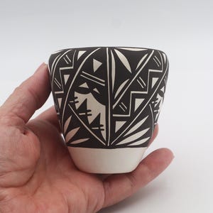 Small Laguna pot Geometric Designs Black White Signed E Antonio 3&quot; H