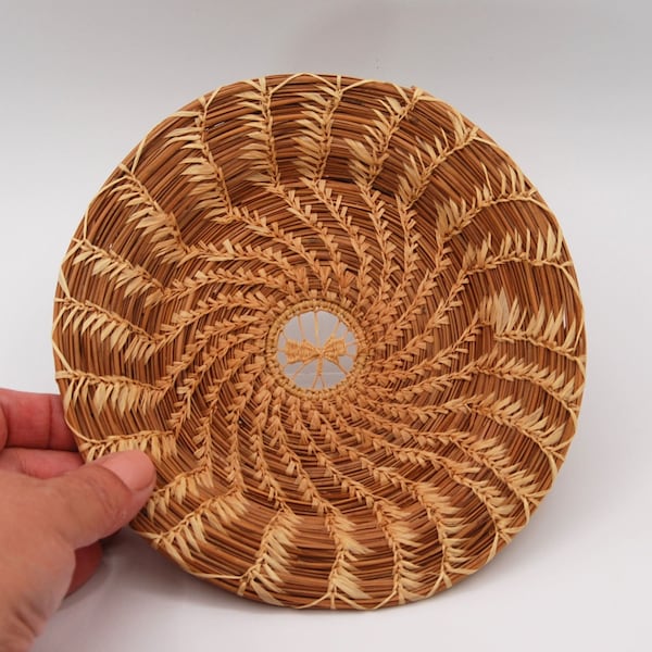 Coushatta Pine Needle Basket Butterfly Raffia Lacey Center Small 6.5" HVB13