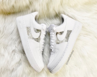 Zapatillas Nike Air Force 1 de mujer con cristales Swarovski personalizadas