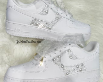 Bling Bröllopsskor Nike Vita Pärlor Swarovski Nike Air Force 1 Med Dam Anpassade Bröllopsbrud Sneakers