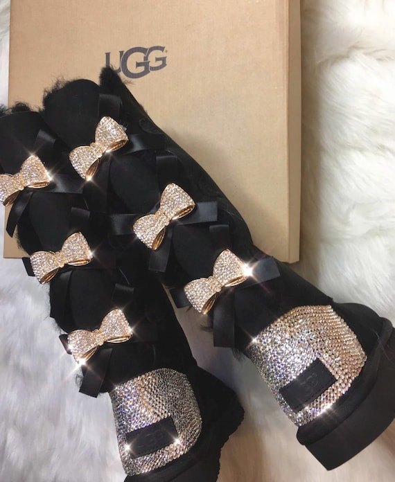 スワロフスキークリスタルのUGGブーツ - カスタムメイドのキラキラ輝く 