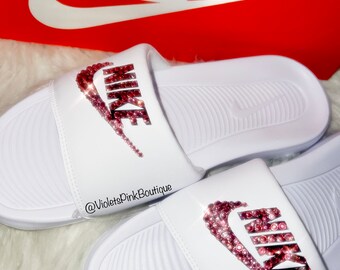 Baby pink nike sliders sales