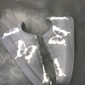 Custom Nike Air Force 1 Reflective Butterflies Women&#39;s White Custom Sneakers Butterfly Shoes Nike