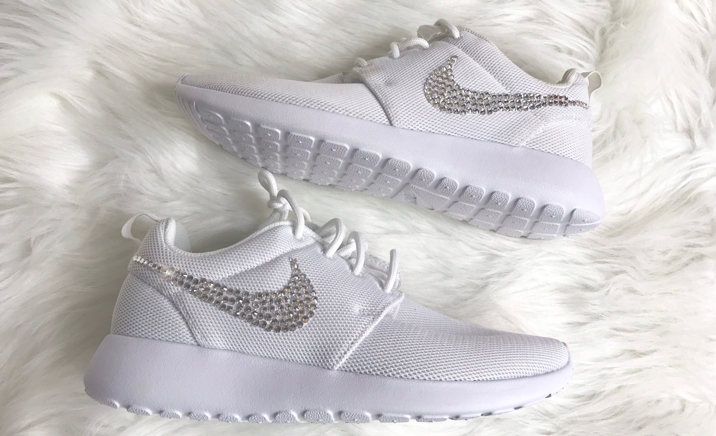 nike swarovski rose