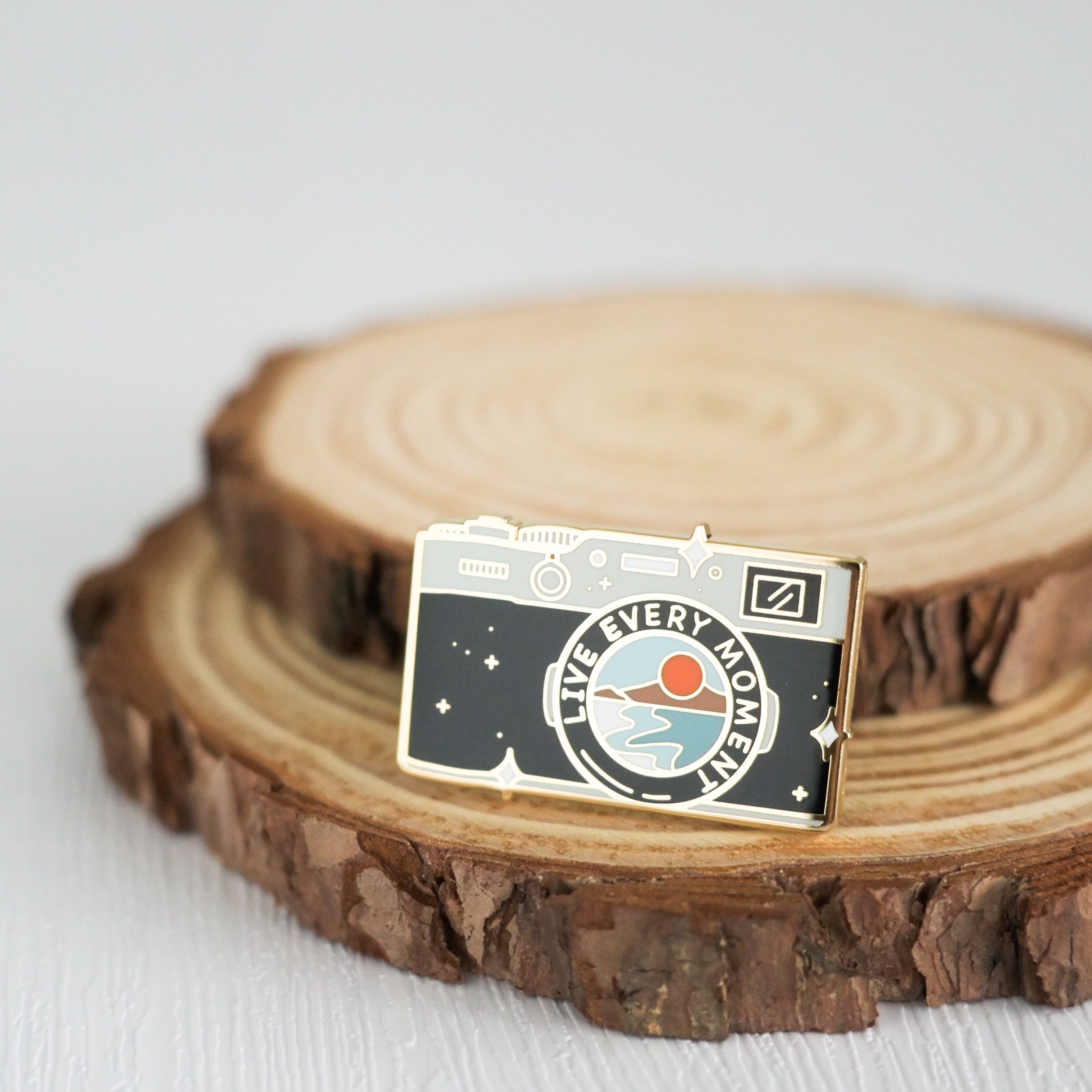 Live Every Moment | Enamel Pin | Motivational Pin | Inspirational Pin | Lapel Pin | Meaningful Gift | Camera | Photographer | Adventure