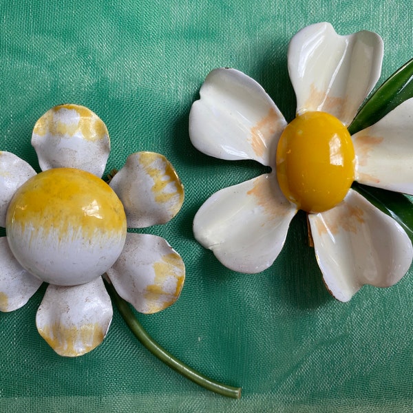 Original by Robert Vintage Mod Midcentury 1960’s Enamel on Goldtone Metal Flower Power Brooch Pin Floral Jewelry Spring Flowers Nature Bloom