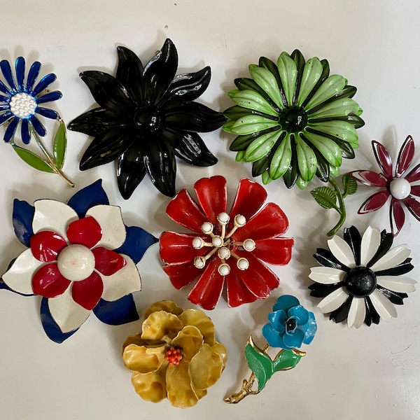 Mod Enamel Vintage Bold Flowers 1960’s Summer Metal Brooches Bright Hues Brooch Pin Floral Jewelry Flower Power Daisy Happy Sixties Pop Art