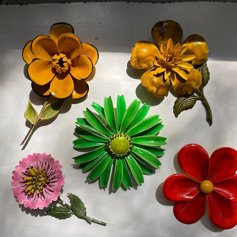 Vintage Enamel Flower Brooch