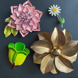 Mod Enamel Vintage Bold Summertime Flowers 1960s Groovy Metal Brooches Brooch Pin Floral Jewelry Feminist Flower Power Dissent Daisy Tulip