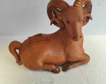 shanghai handicraft deer dear bok ram sitting