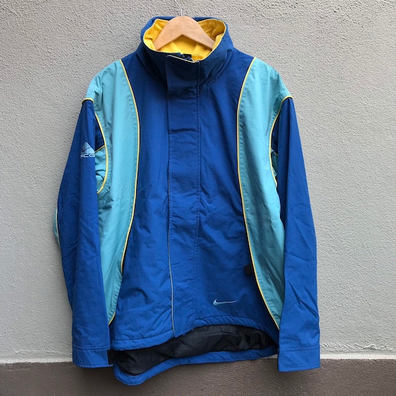 nike vintage outdoor collection